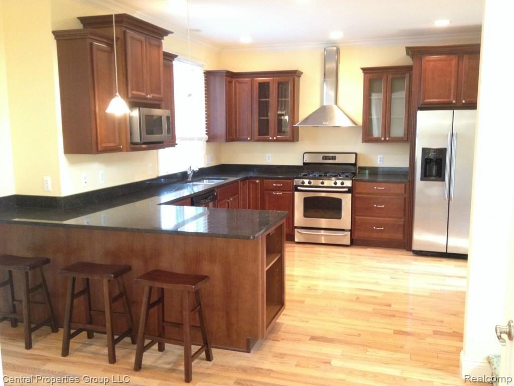 1474 Villa Road Birmingham, MI 48009 - Photo 13 of 31 2014-05-20 16.51