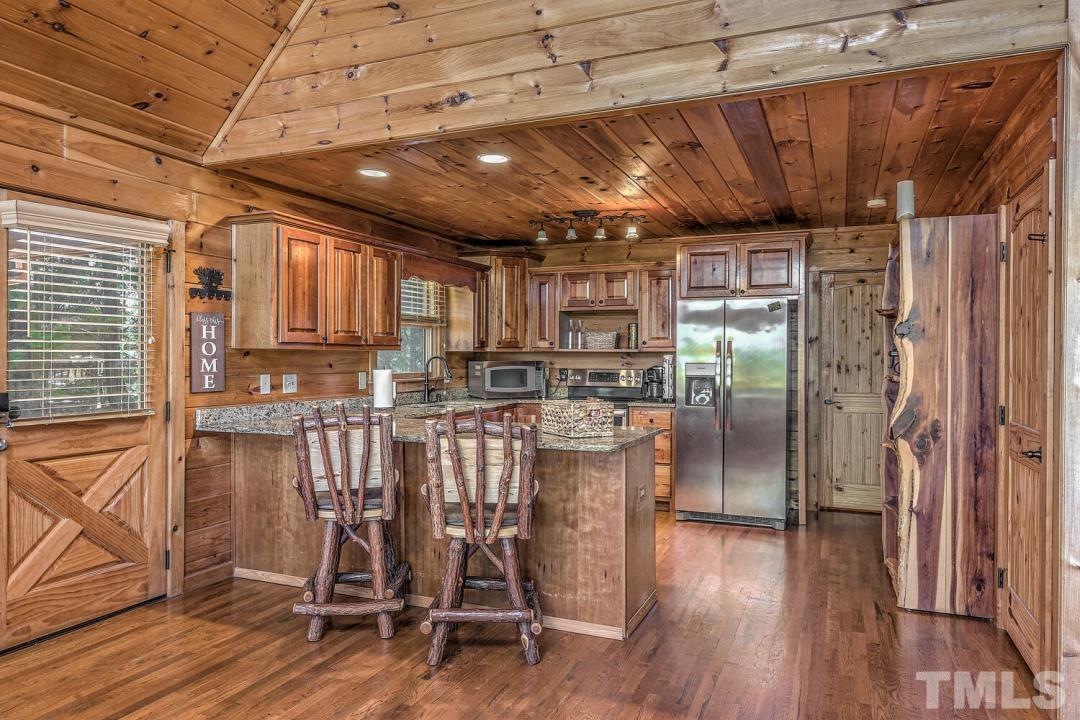 398 Pin Oak Ridge Murphy, NC 28906 - Photo 13 of 30 Gallery Image 13