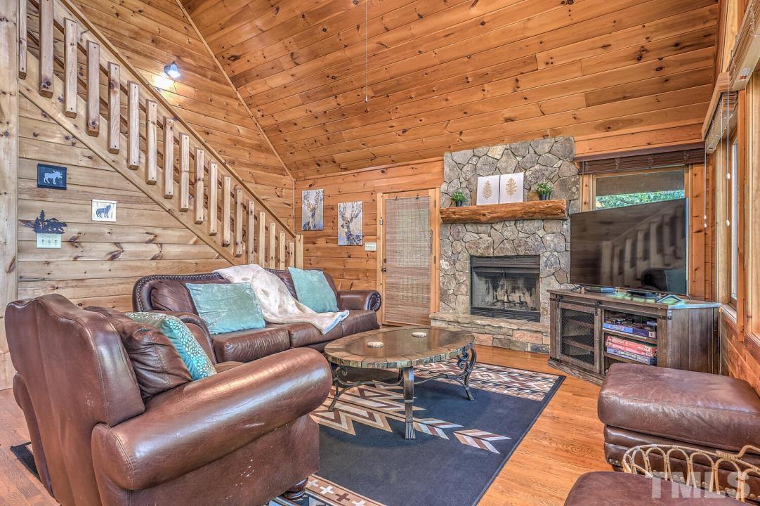 398 Pin Oak Ridge Murphy, NC 28906 - Photo 14 of 30 Gallery Image 14