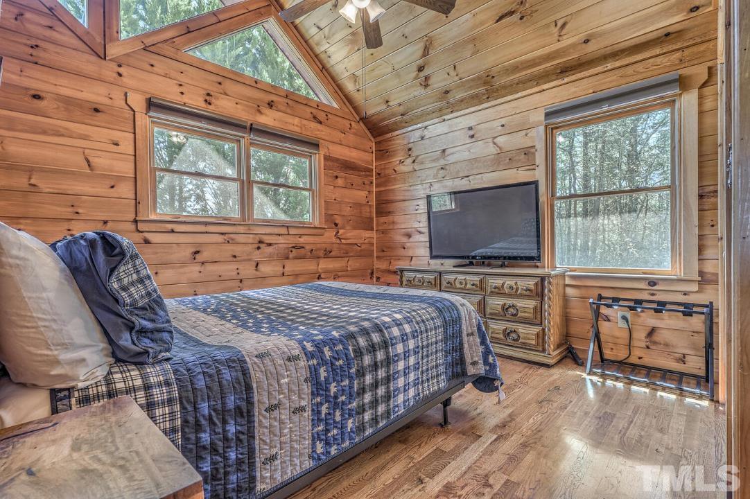 398 Pin Oak Ridge Murphy, NC 28906 - Photo 20 of 30 Gallery Image 20