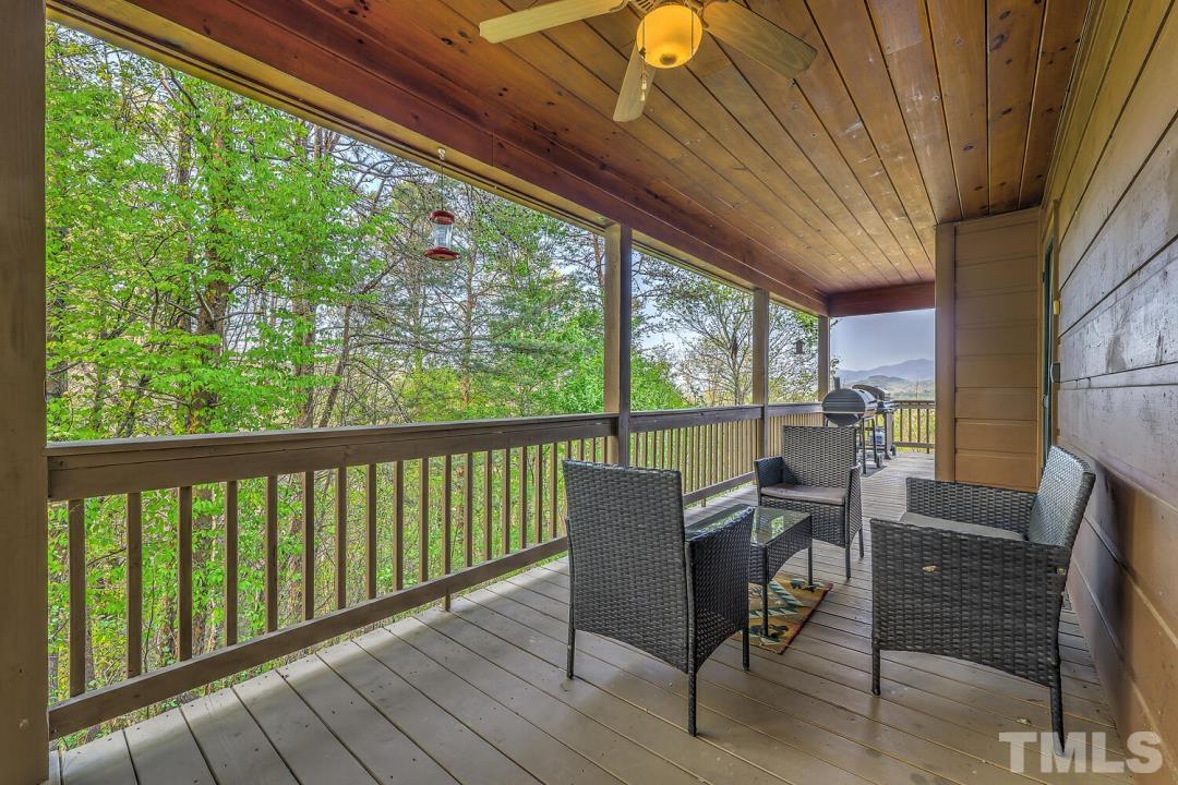 398 Pin Oak Ridge Murphy, NC 28906 - Photo 9 of 30 Gallery Image 9