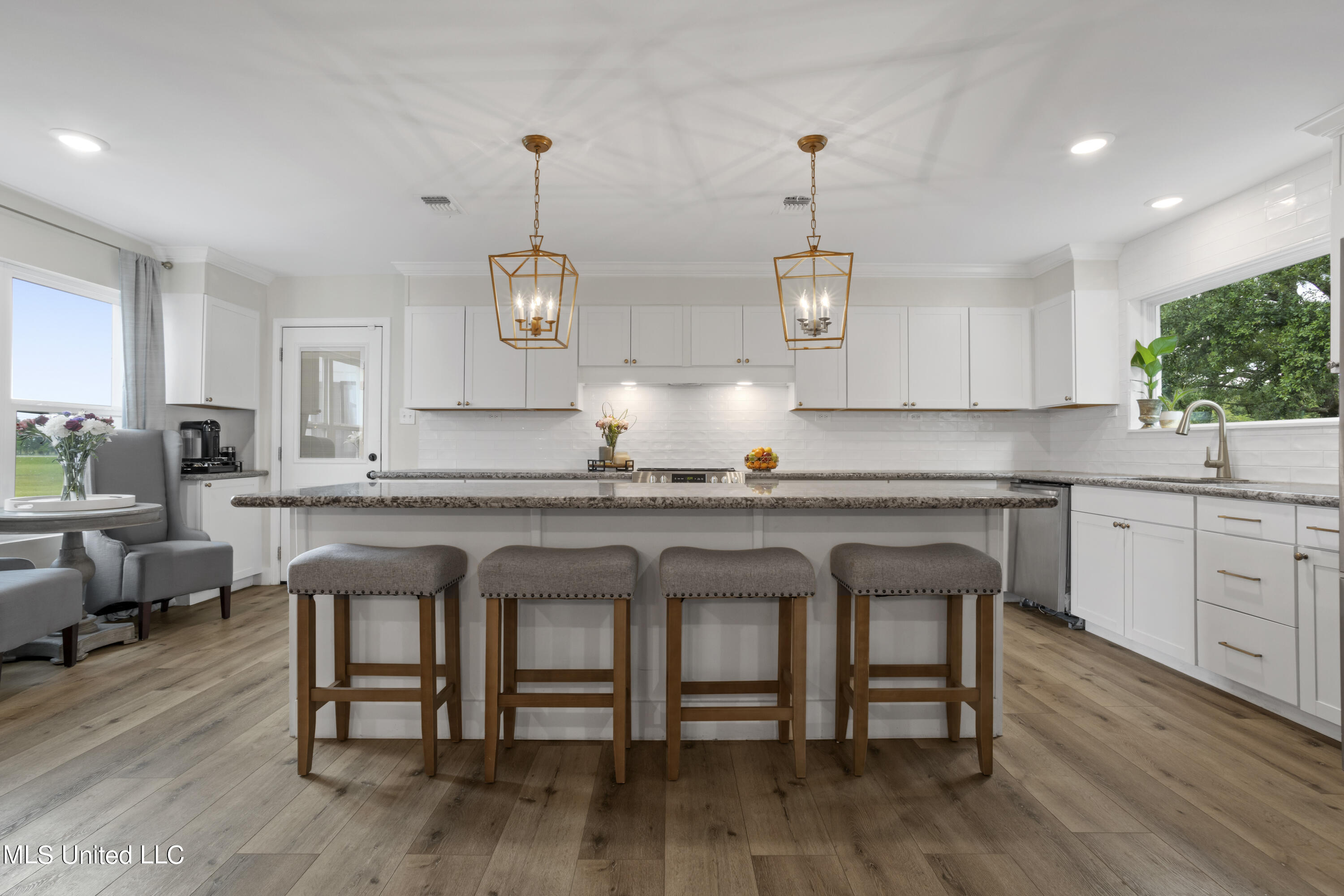 11222 Wolf River Road Gulfport, MS 39503 - Photo 16 of 35 016