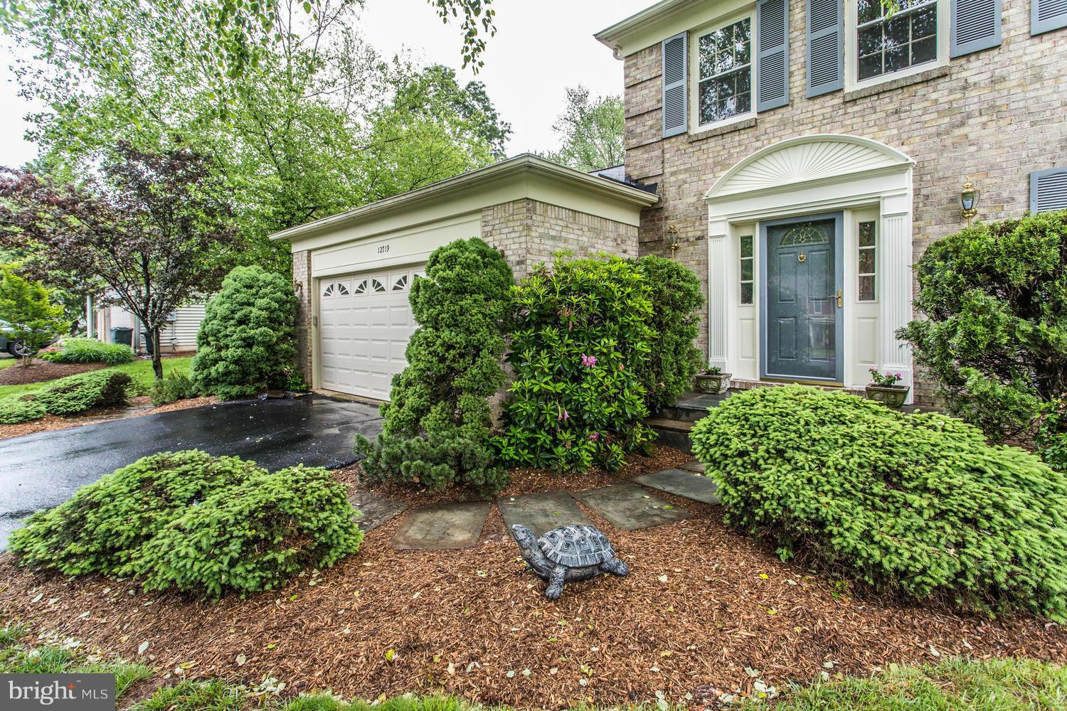 12719 Franklin Farm Road Herndon, VA 20171 - Photo 2 of 30 Exterior (Front)