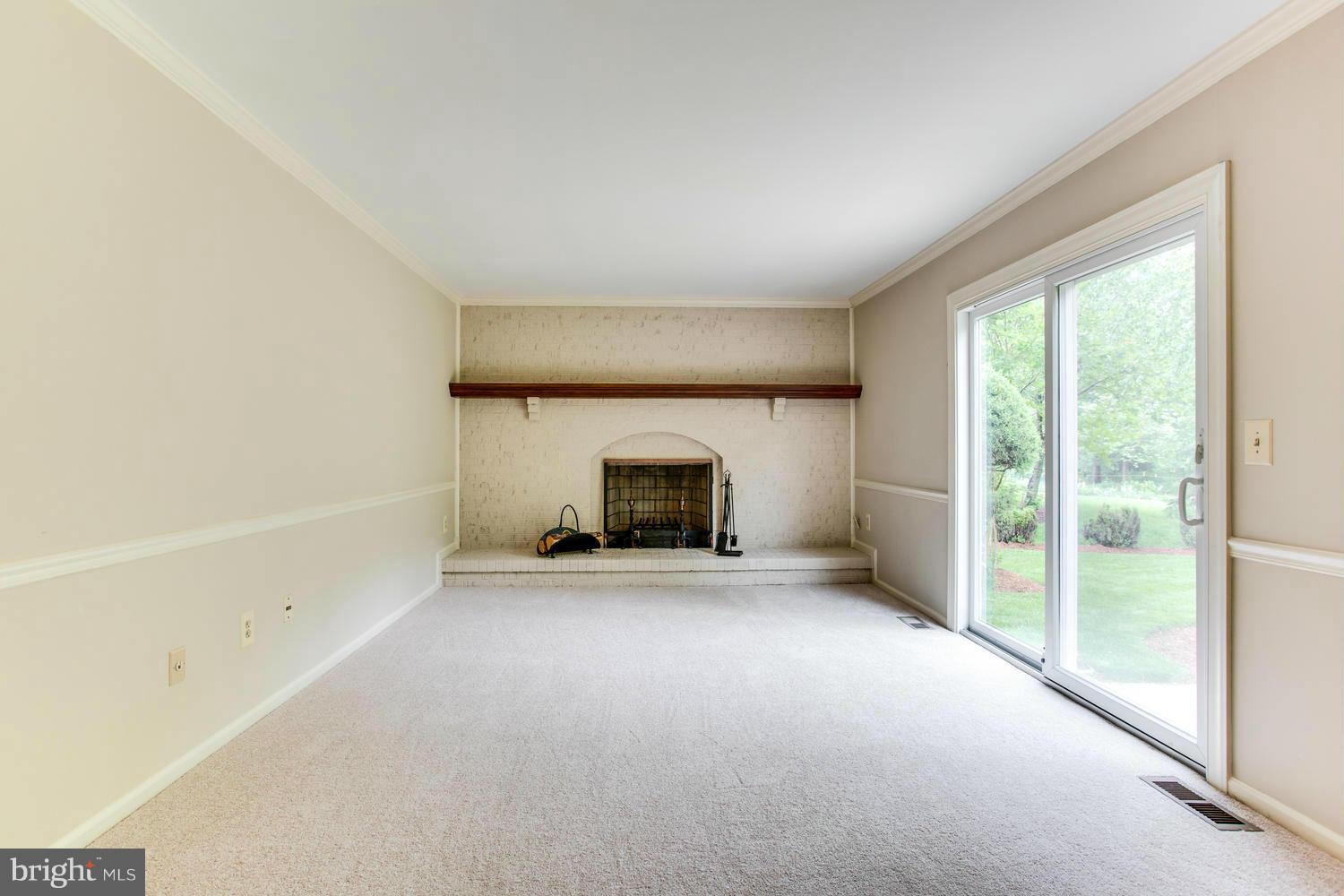 12719 Franklin Farm Road Herndon, VA 20171 - Photo 12 of 30 Family Room