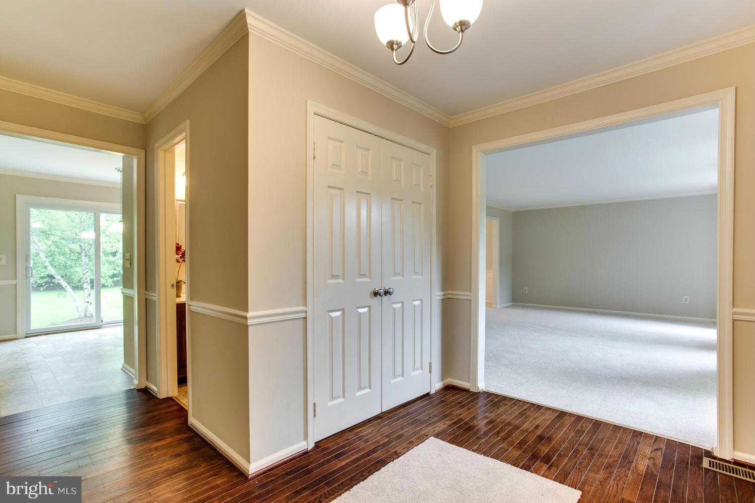 12719 Franklin Farm Road Herndon, VA 20171 - Photo 3 of 30 Foyer