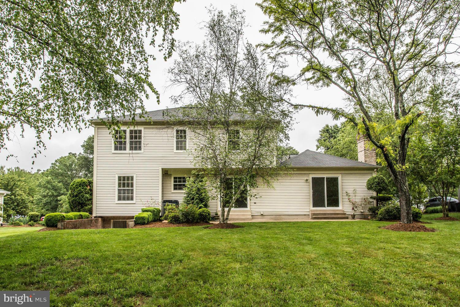 12719 Franklin Farm Road Herndon, VA 20171 - Photo 26 of 30 Exterior (Rear)