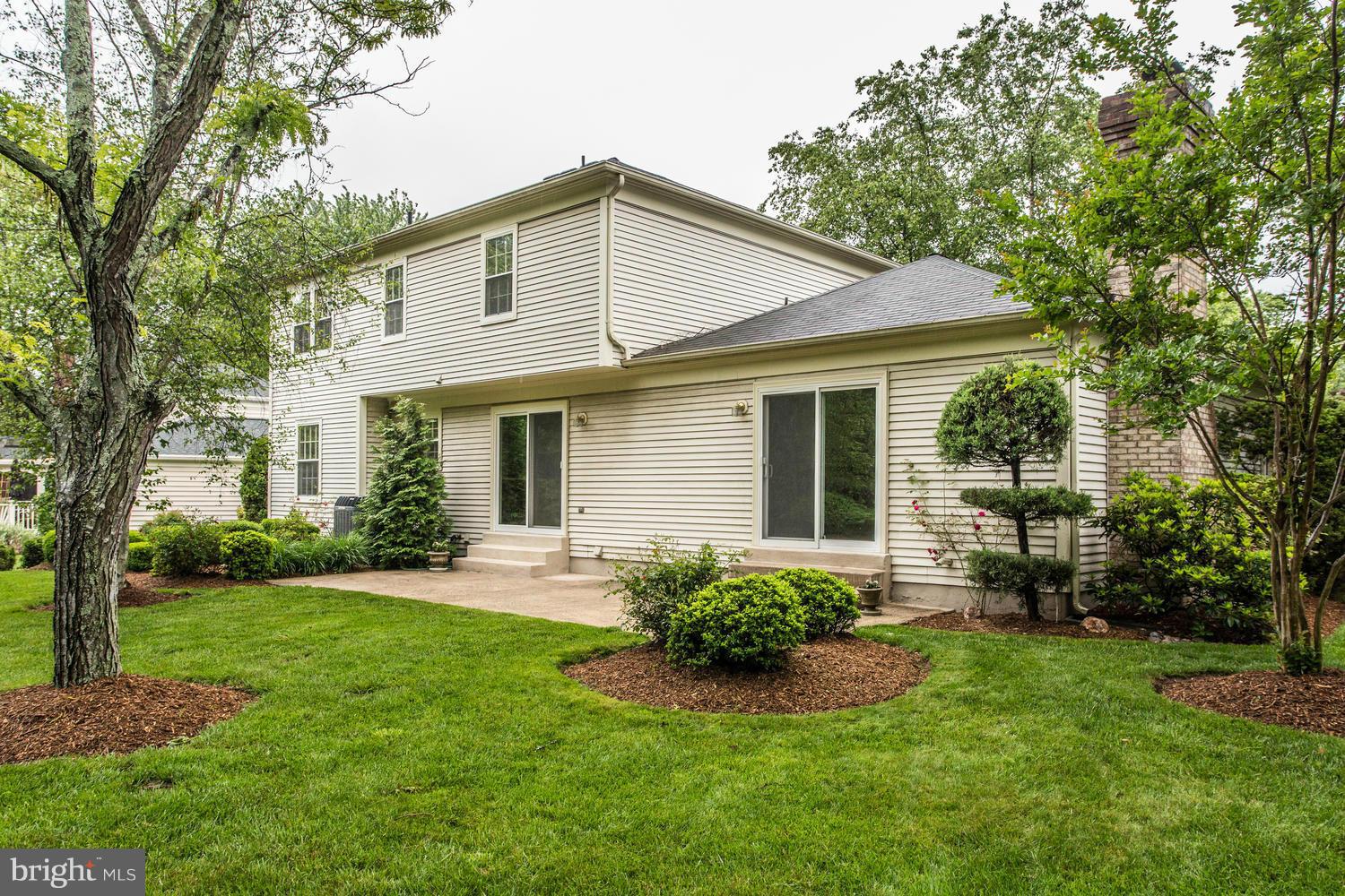 12719 Franklin Farm Road Herndon, VA 20171 - Photo 27 of 30 Exterior (Rear)