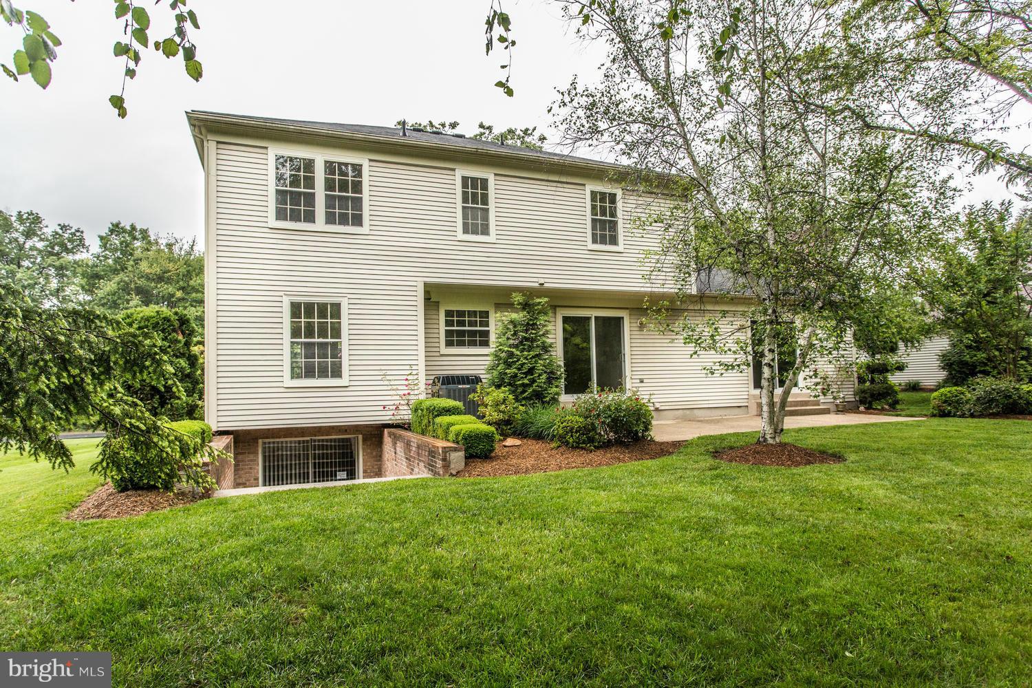 12719 Franklin Farm Road Herndon, VA 20171 - Photo 28 of 30 Exterior (Rear)