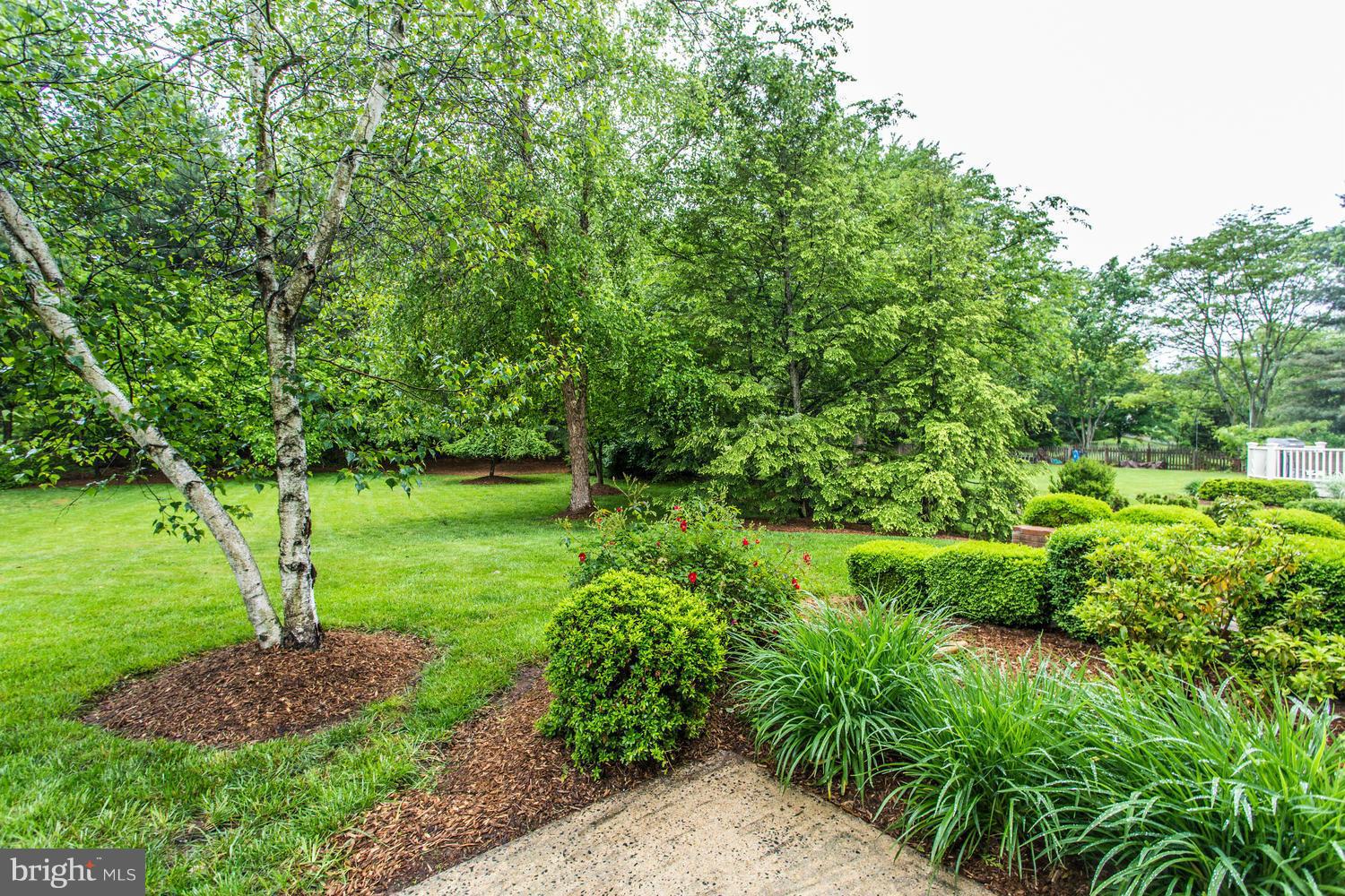 12719 Franklin Farm Road Herndon, VA 20171 - Photo 29 of 30 Exterior (Rear)