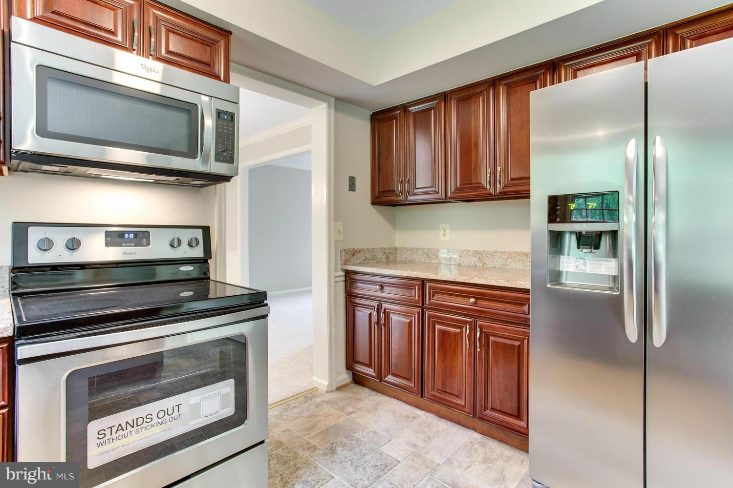 12719 Franklin Farm Road Herndon, VA 20171 - Photo 9 of 30 Kitchen