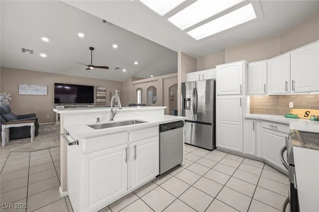 $429,900 | 1236 Country Club Drive, Laughlin, NV 89029