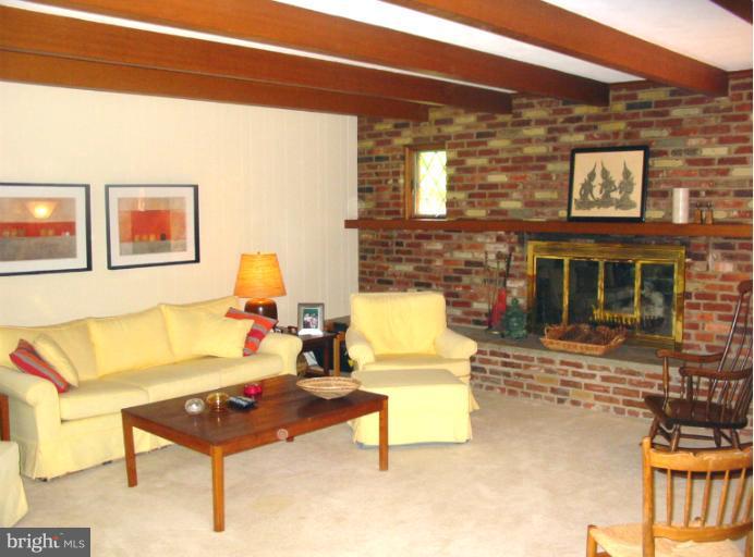 9533 Clement Road Silver Spring, MD 20910 - Photo 9 of 28 Family Room