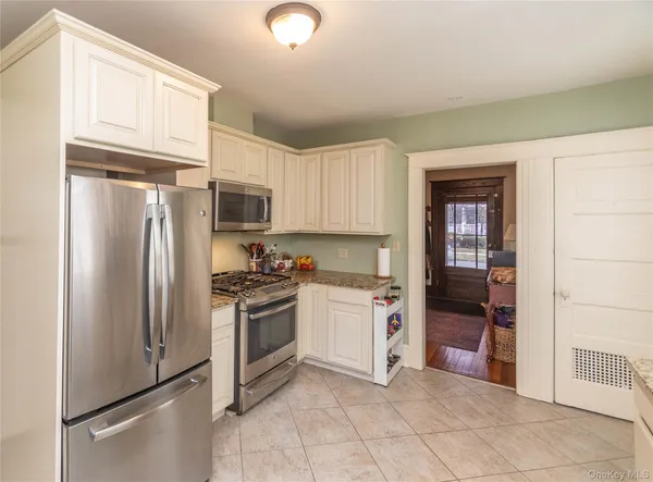 $465,000 | 17 Streit Avenue, Poughkeepsie, NY 12603