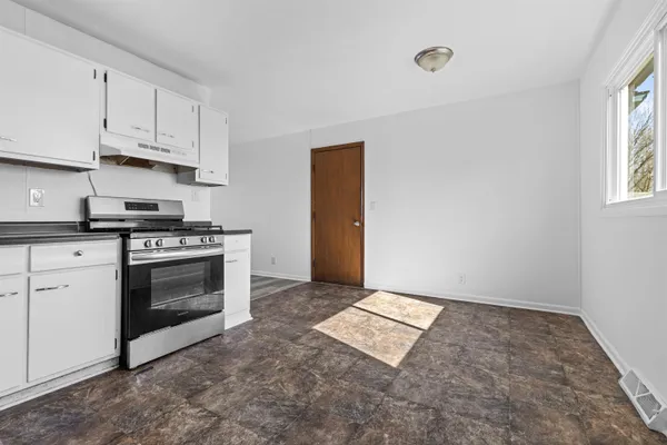 $160,000 | 2815 Green Dale Drive, Rockford, IL 61109