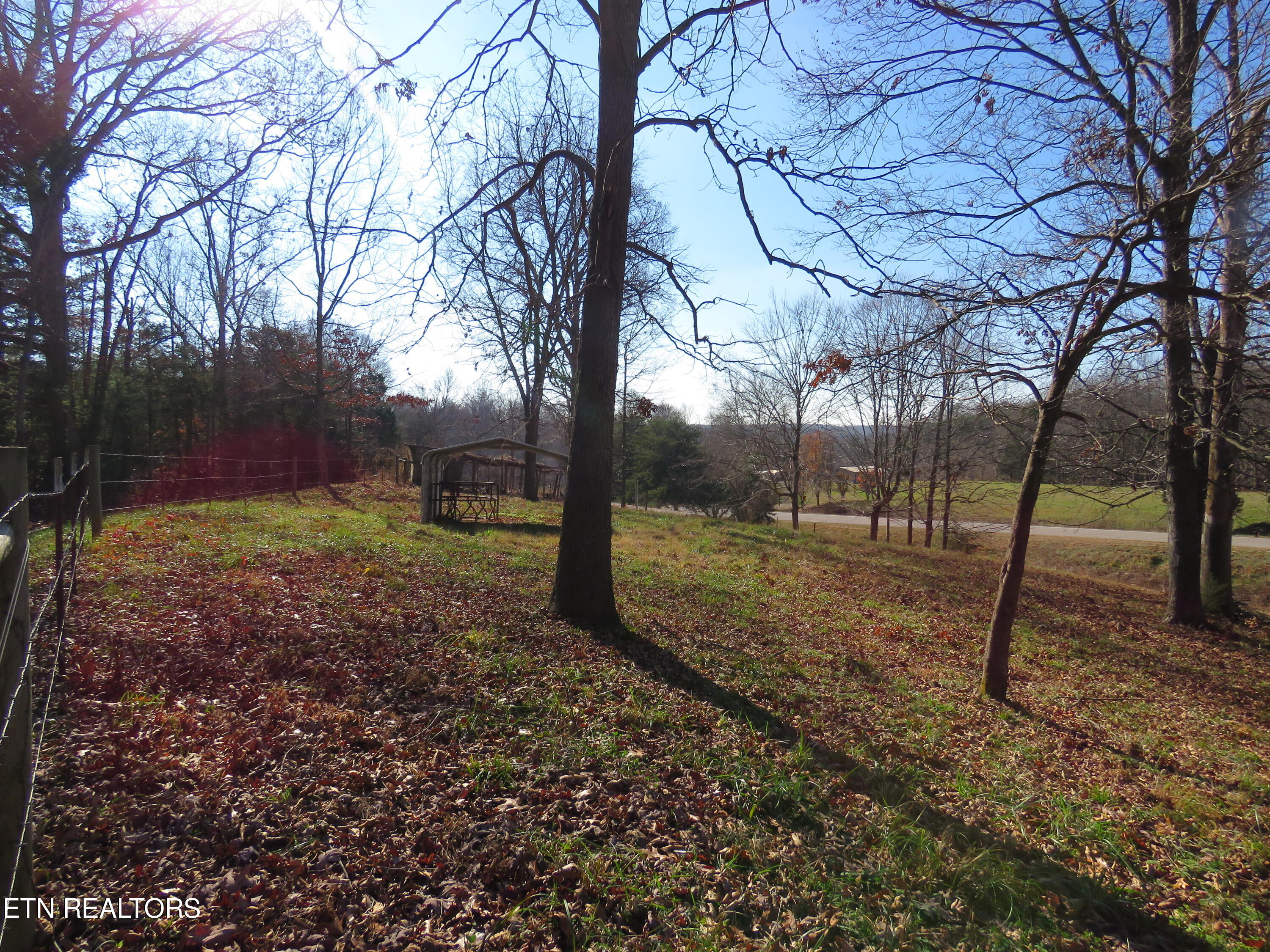 386 Baptist Ridge Road Hilham, TN 38568 - Photo 4 of 36 33