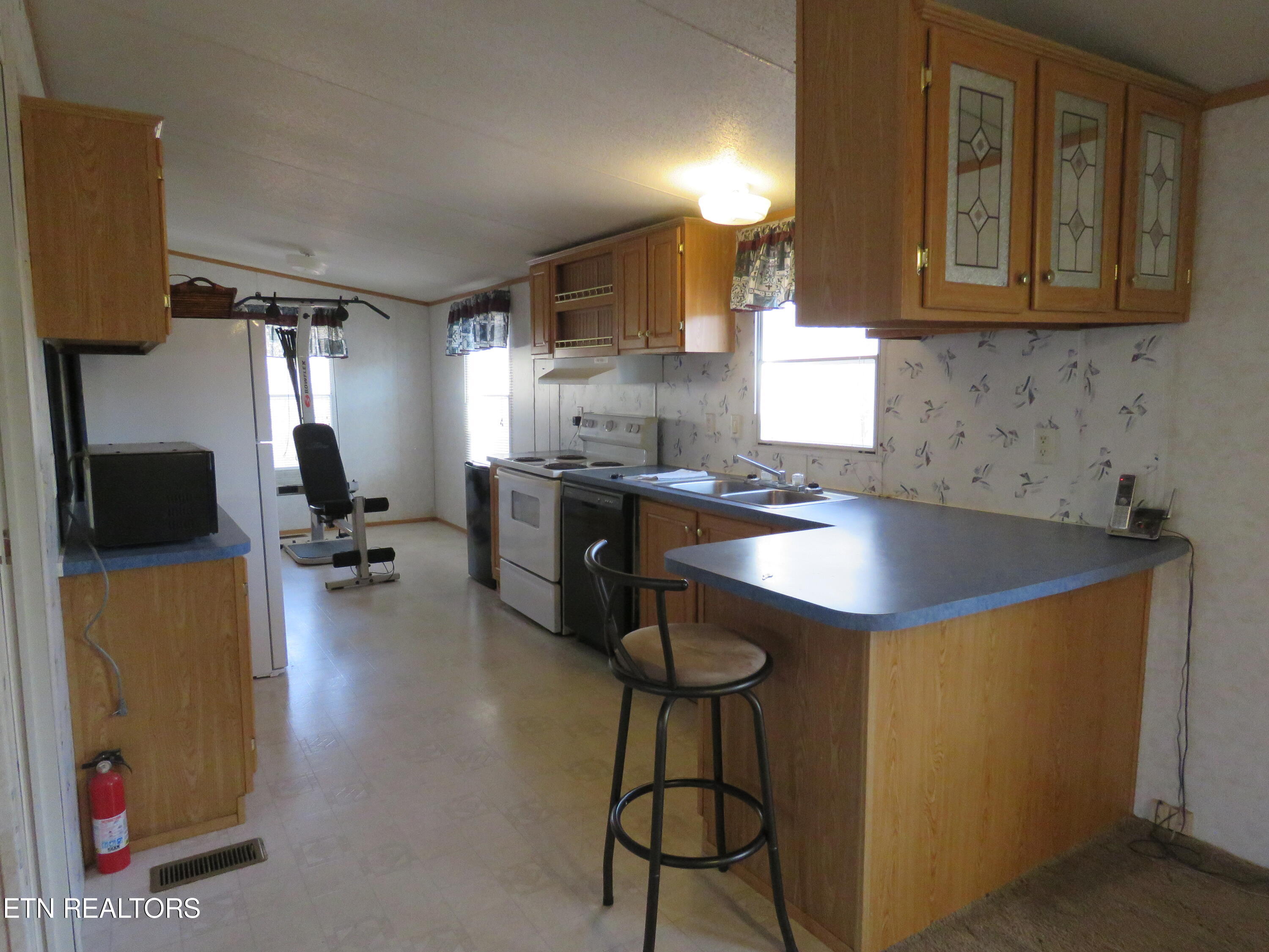 386 Baptist Ridge Road Hilham, TN 38568 - Photo 8 of 36 5