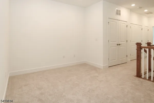 $4,300 | 71 Veterans Way, Morris Plains, NJ 07950