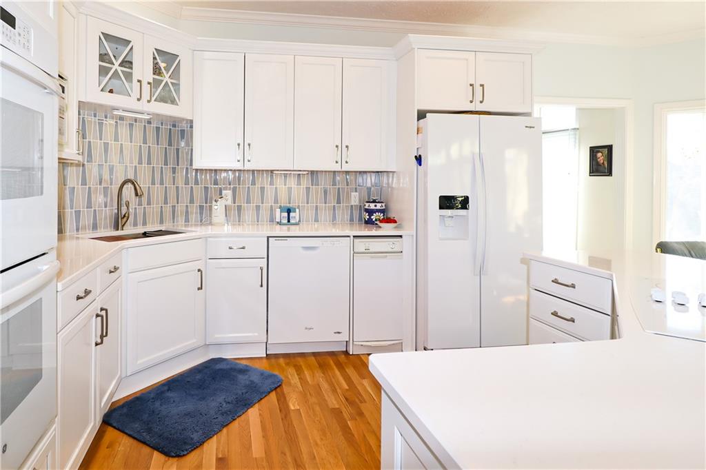 12295 Ridgeside Road Indianapolis, IN 46256 - Photo 14 of 55 Gallery Image 14