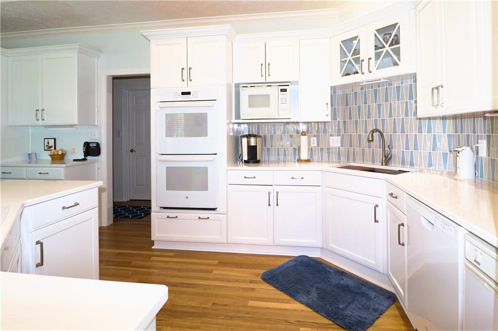 12295 Ridgeside Road Indianapolis, IN 46256 - Photo 16 of 55 Gallery Image 16