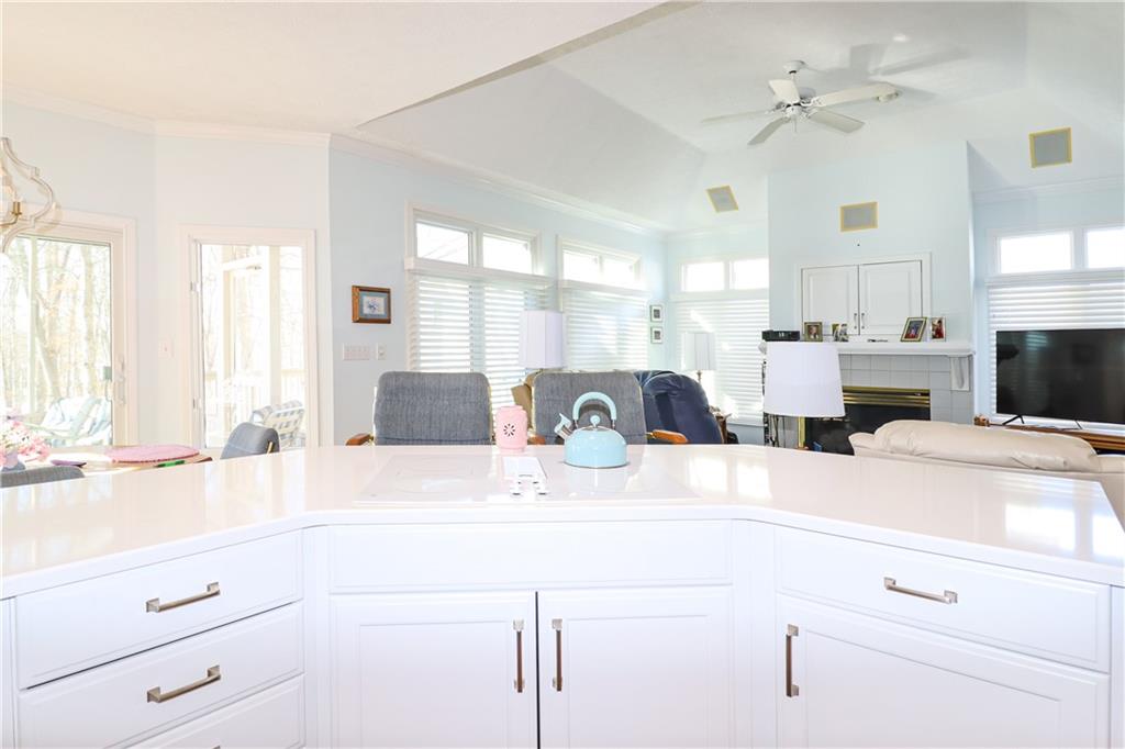 12295 Ridgeside Road Indianapolis, IN 46256 - Photo 20 of 55 Gallery Image 20