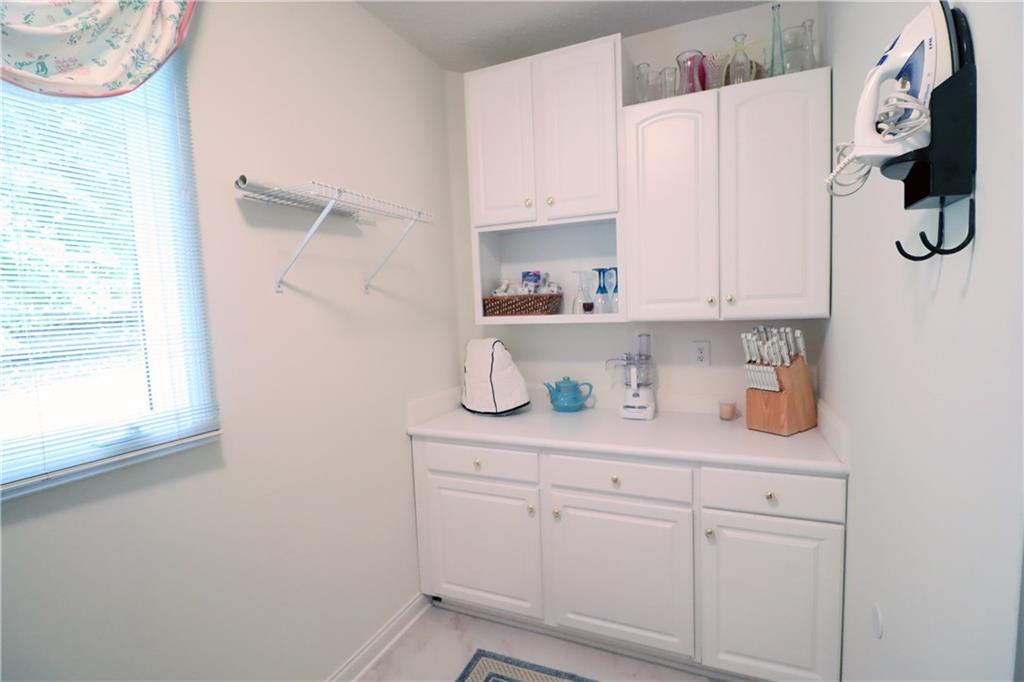 12295 Ridgeside Road Indianapolis, IN 46256 - Photo 27 of 55 Gallery Image 27