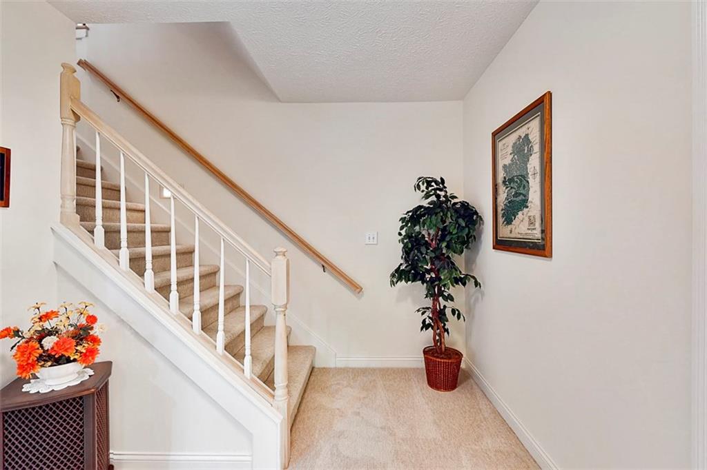 12295 Ridgeside Road Indianapolis, IN 46256 - Photo 36 of 55 Gallery Image 36