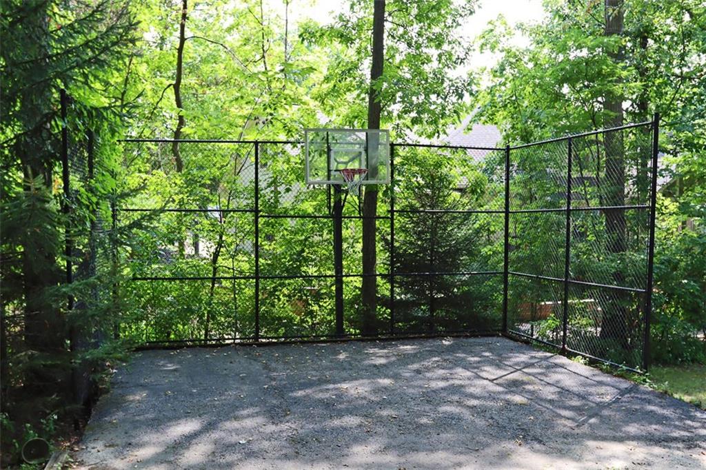 12295 Ridgeside Road Indianapolis, IN 46256 - Photo 46 of 55 Gallery Image 46