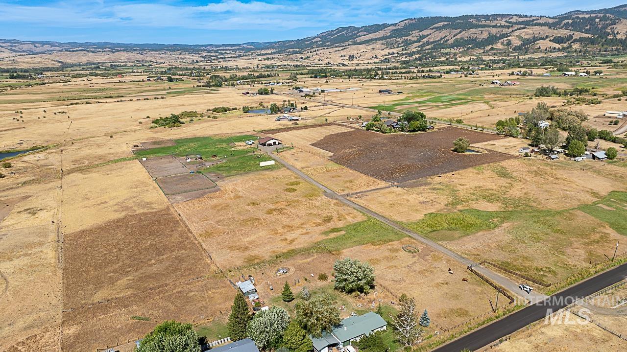 2286 Orchard Road Council, ID 83612 - Photo 32 of 44 Gallery Image 32