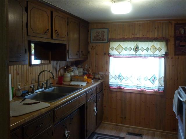 2835 Dunlap Road Duck River, TN 38454 - Photo 7 of 18 Kitchen