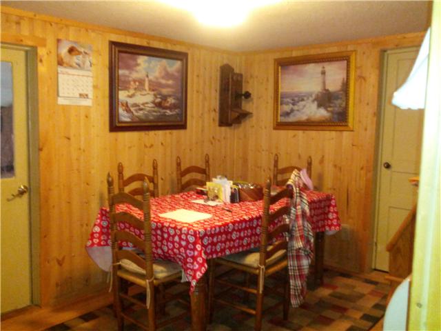 2835 Dunlap Road Duck River, TN 38454 - Photo 8 of 18 Breakfast Area