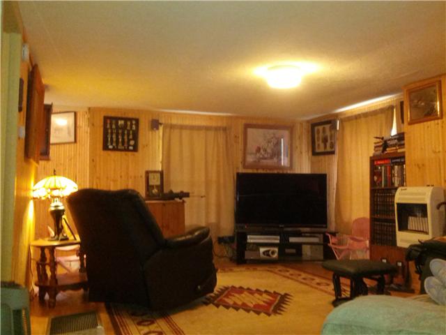 2835 Dunlap Road Duck River, TN 38454 - Photo 9 of 18 Cozy Den