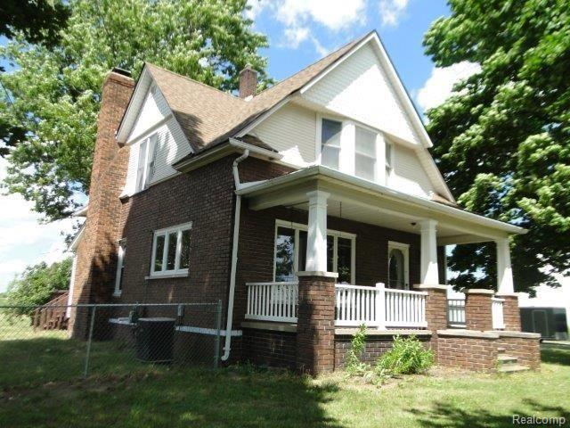 12060 West Mount Morris Road Flushing, MI 48433 - Photo 1 of 51 Front