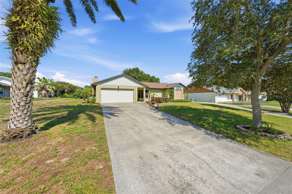 103 Ridgecrest Drive Eustis, FL 32726 - Photo 3 of 51