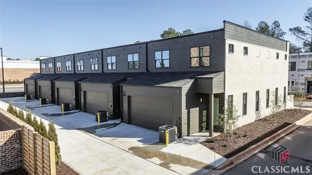 $584,900 | 1171 Watson Lane, Unit E4, Watkinsville, GA 30677