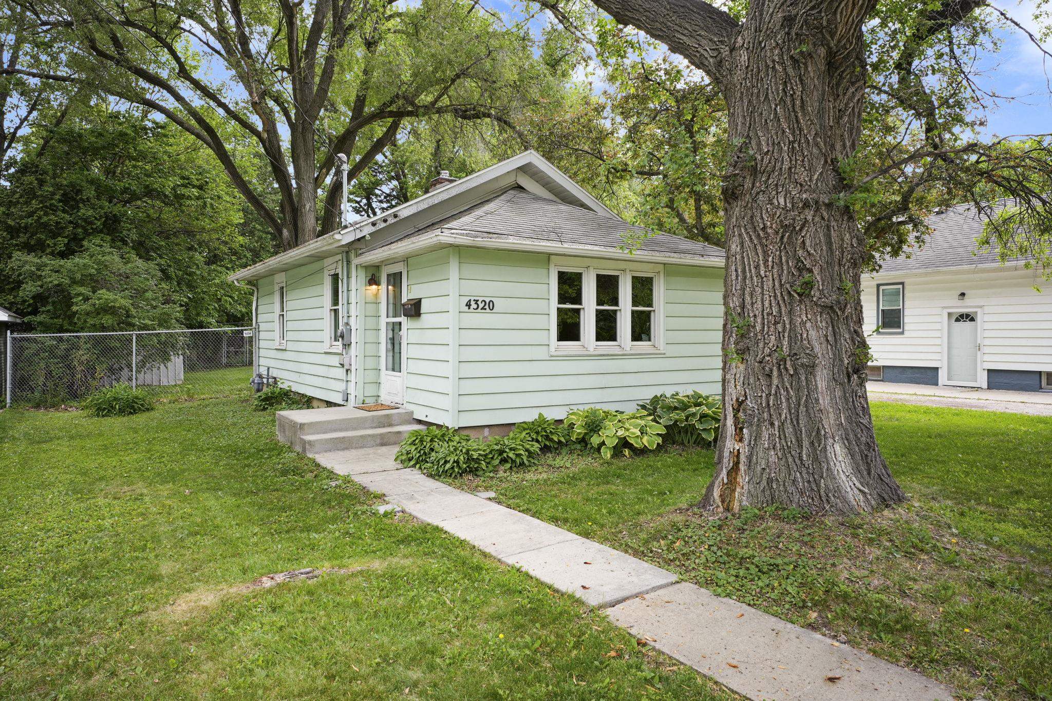 4320 Buckeye Road Madison, WI 53716 - Photo 26 of 36