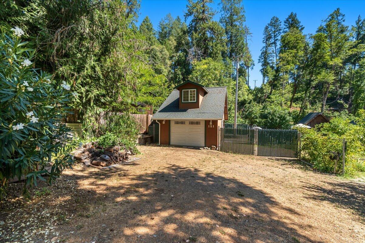 121 Flame Tree Road Burnt Ranch, CA 95527 - Photo 52 of 54 Gallery Image 52