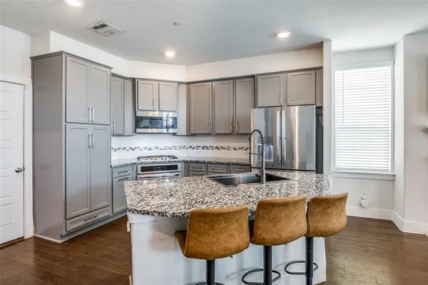 $2,900 | 2400 Magalia Lane, Lewisville, TX 75056