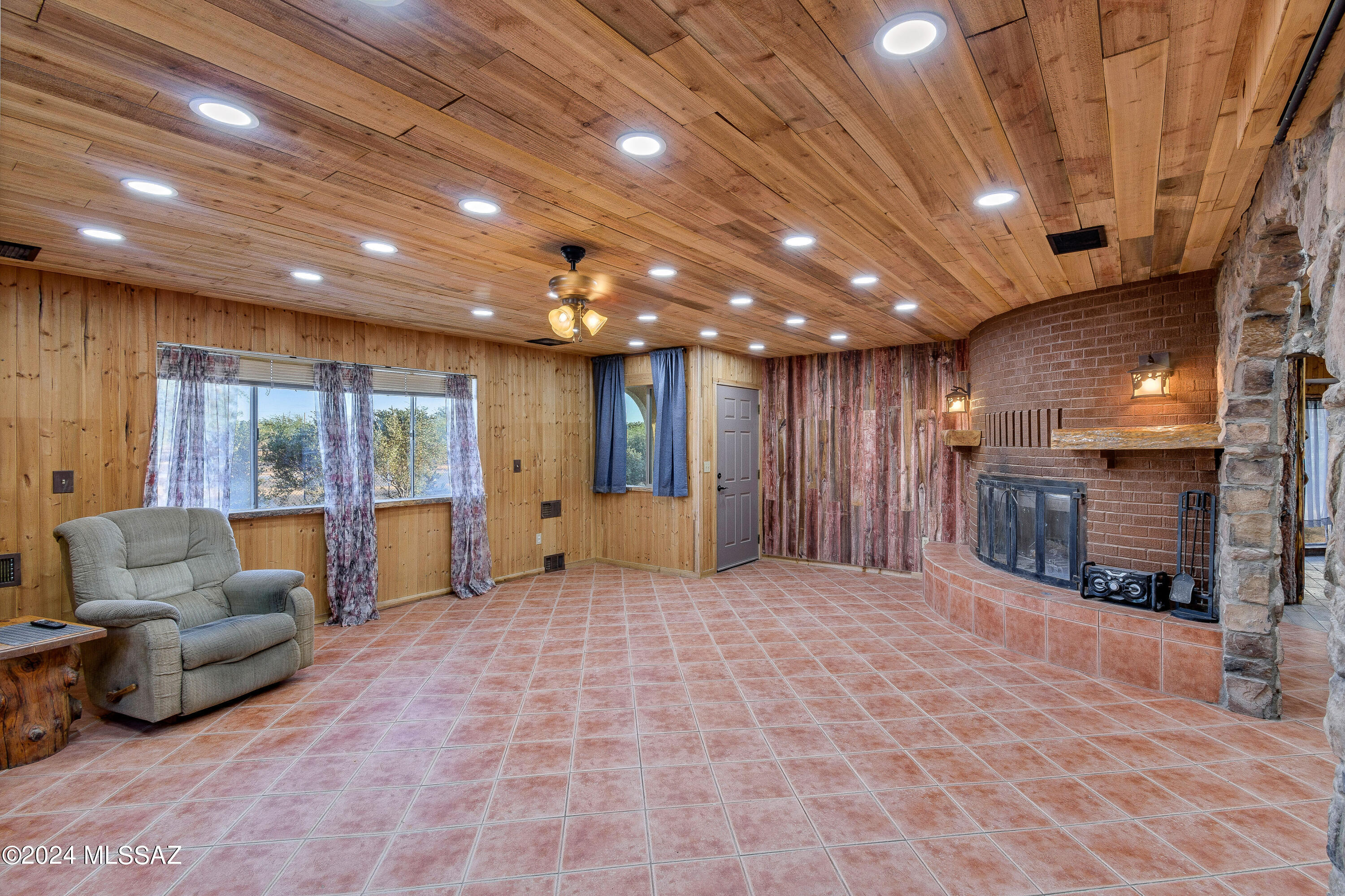 8842 South Cover View Road Tucson, AZ 85736 - Photo 11 of 50 Gallery Image 11