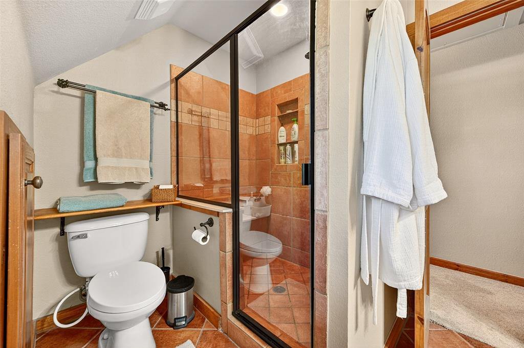 13631 Farm To Market Road 981 Blue Ridge, TX 75424 - Photo 31 of 40 a bathroom with a toilet and a shower