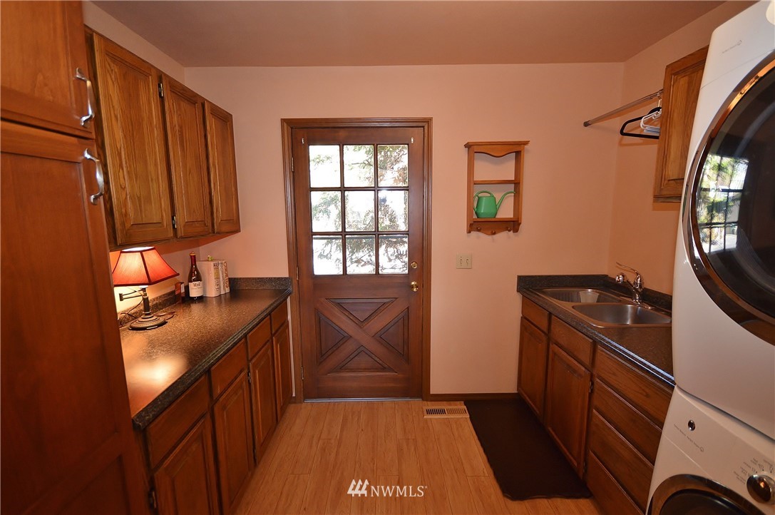 2410 Riter Street Wenatchee, WA 98801 - Photo 13 of 25 Gallery Image 13
