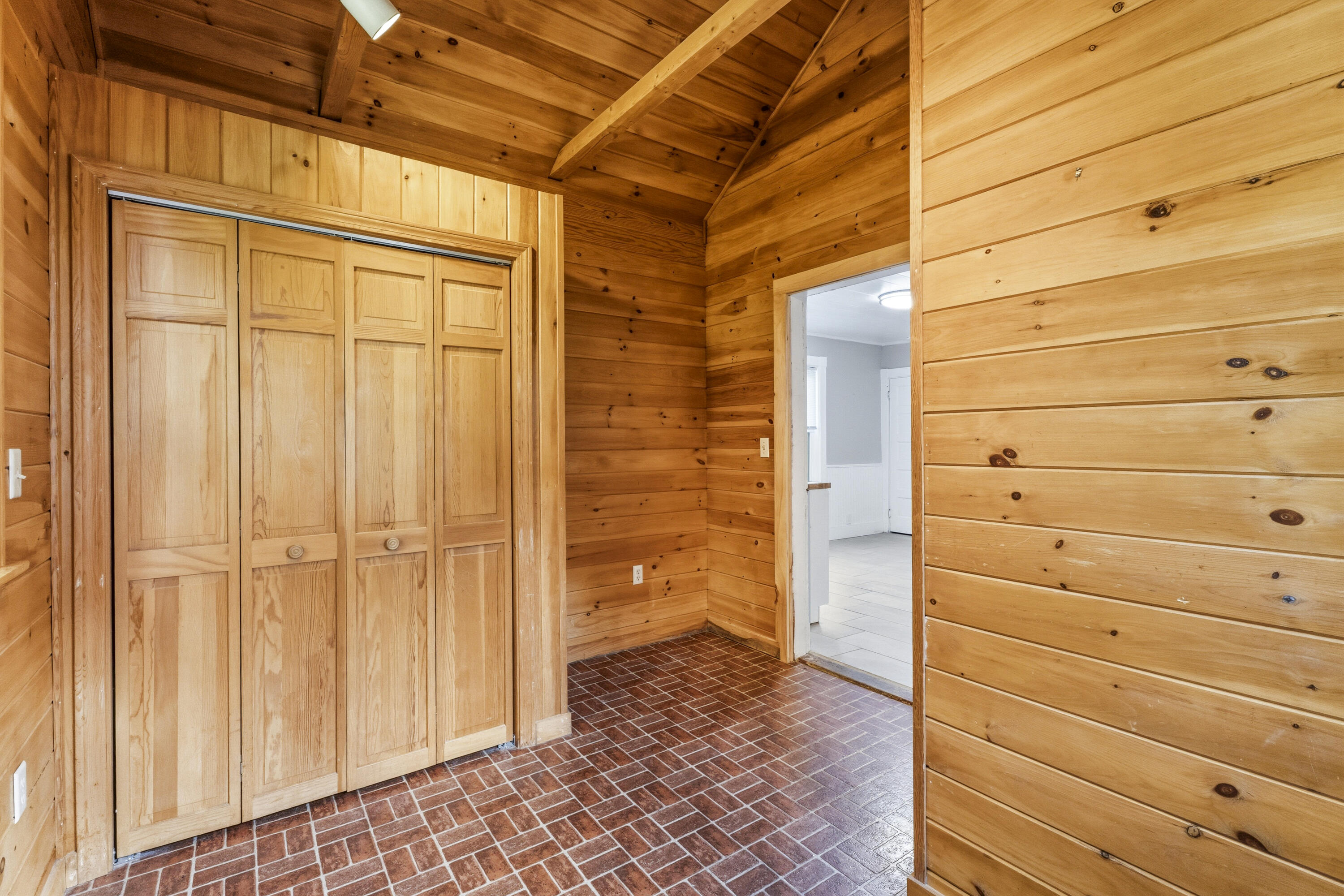 80 Pearl Street Bangor, ME 04401 - Photo 16 of 54 DSC08110