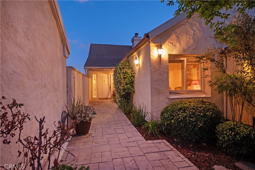 1804 Prince Albert Drive Riverside, CA 92507 - Photo 2 of 65