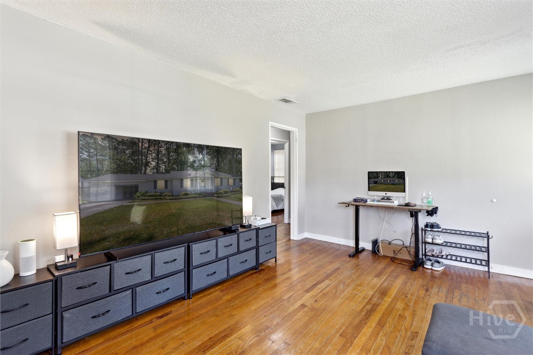 103 Pine Valley Road Savannah, GA 31404 - Photo 7 of 40 Gallery Image 7