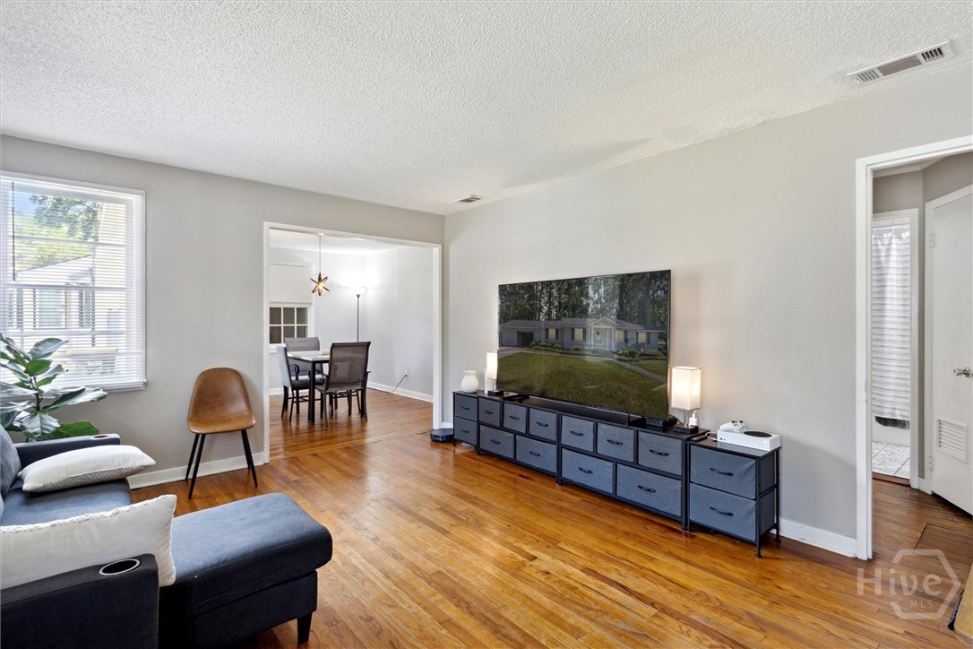 103 Pine Valley Road Savannah, GA 31404 - Photo 10 of 40 Gallery Image 10