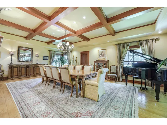 $1,995,000 | 45871 Goodpasture Road, Vida, OR 97488