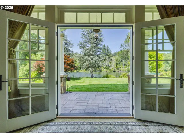 $1,995,000 | 45871 Goodpasture Road, Vida, OR 97488