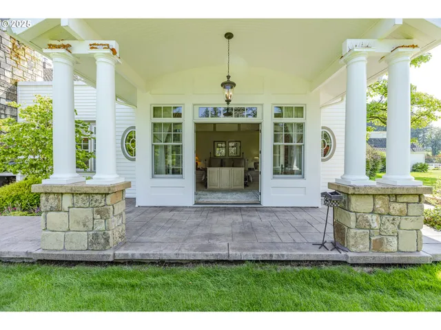 $1,995,000 | 45871 Goodpasture Road, Vida, OR 97488