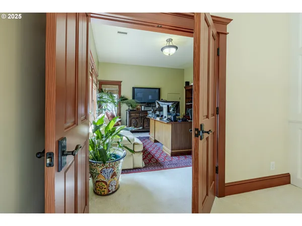 $1,995,000 | 45871 Goodpasture Road, Vida, OR 97488