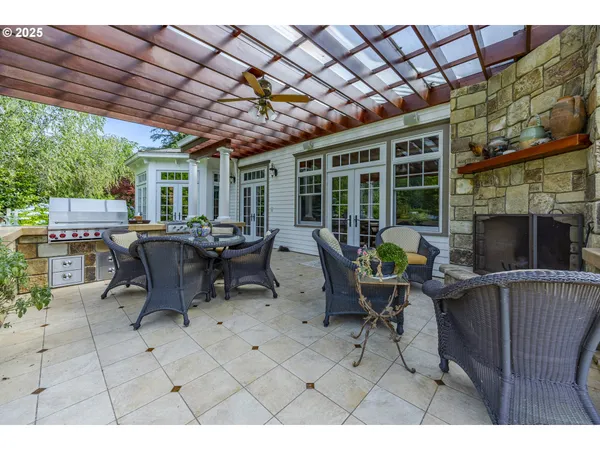 $1,995,000 | 45871 Goodpasture Road, Vida, OR 97488