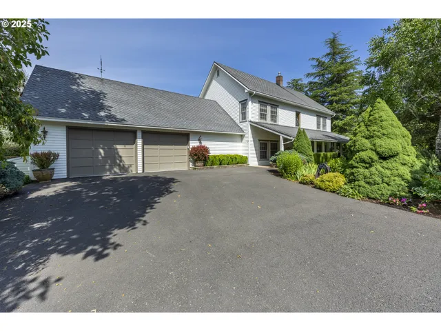 $1,995,000 | 45871 Goodpasture Road, Vida, OR 97488